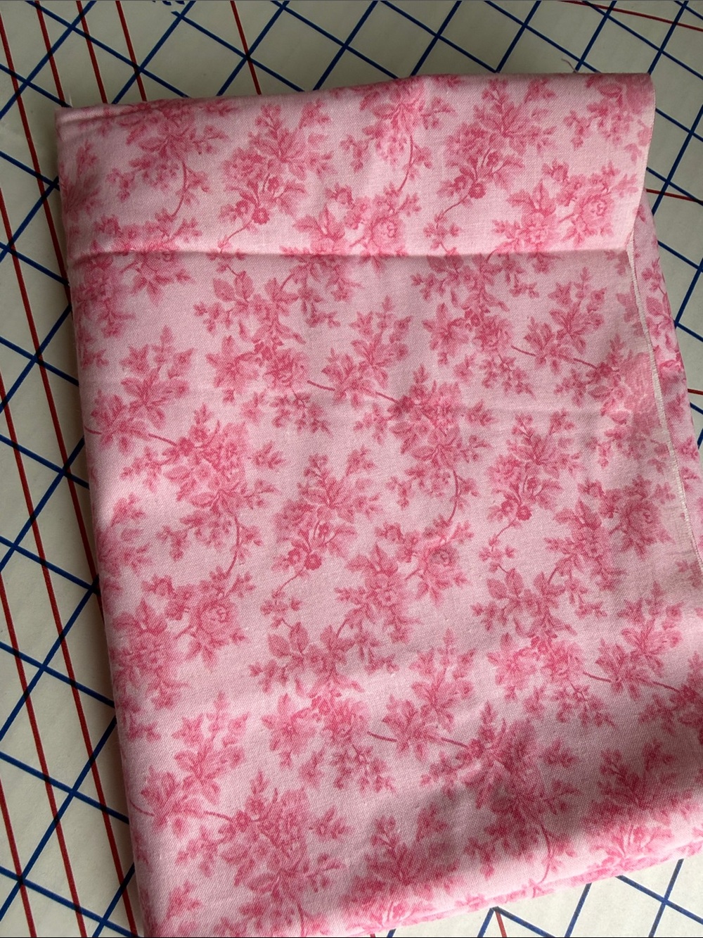 Vintage Pink Floral Cotton Fabric 1 Yard x 44” Ditsy Rose Toile Cottagecore